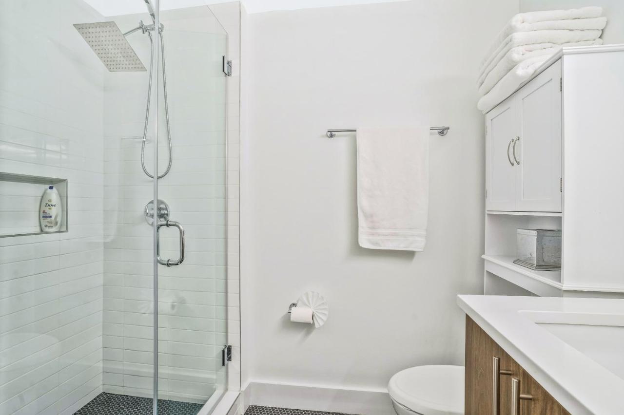 Luxurious And Stylish 2 Bedroom 2 Bathroom Suite Вашингтон Экстерьер фото