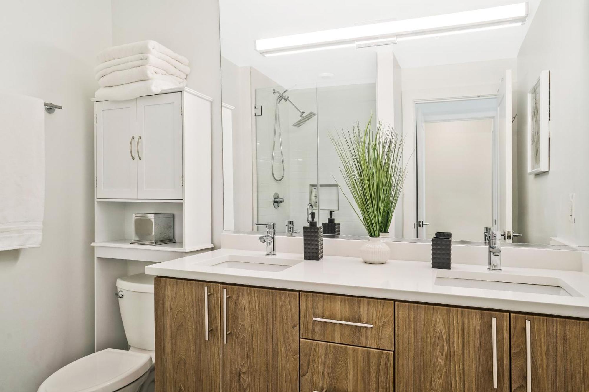 Luxurious And Stylish 2 Bedroom 2 Bathroom Suite Вашингтон Экстерьер фото